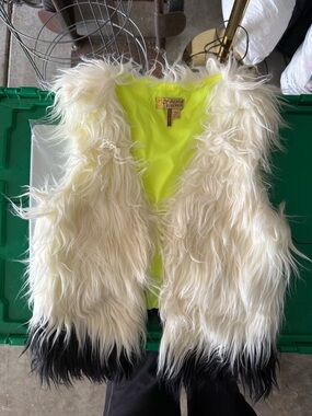 princess vera wang Neon Yellow Faux Fur-Trim Vest music festival fun clothes